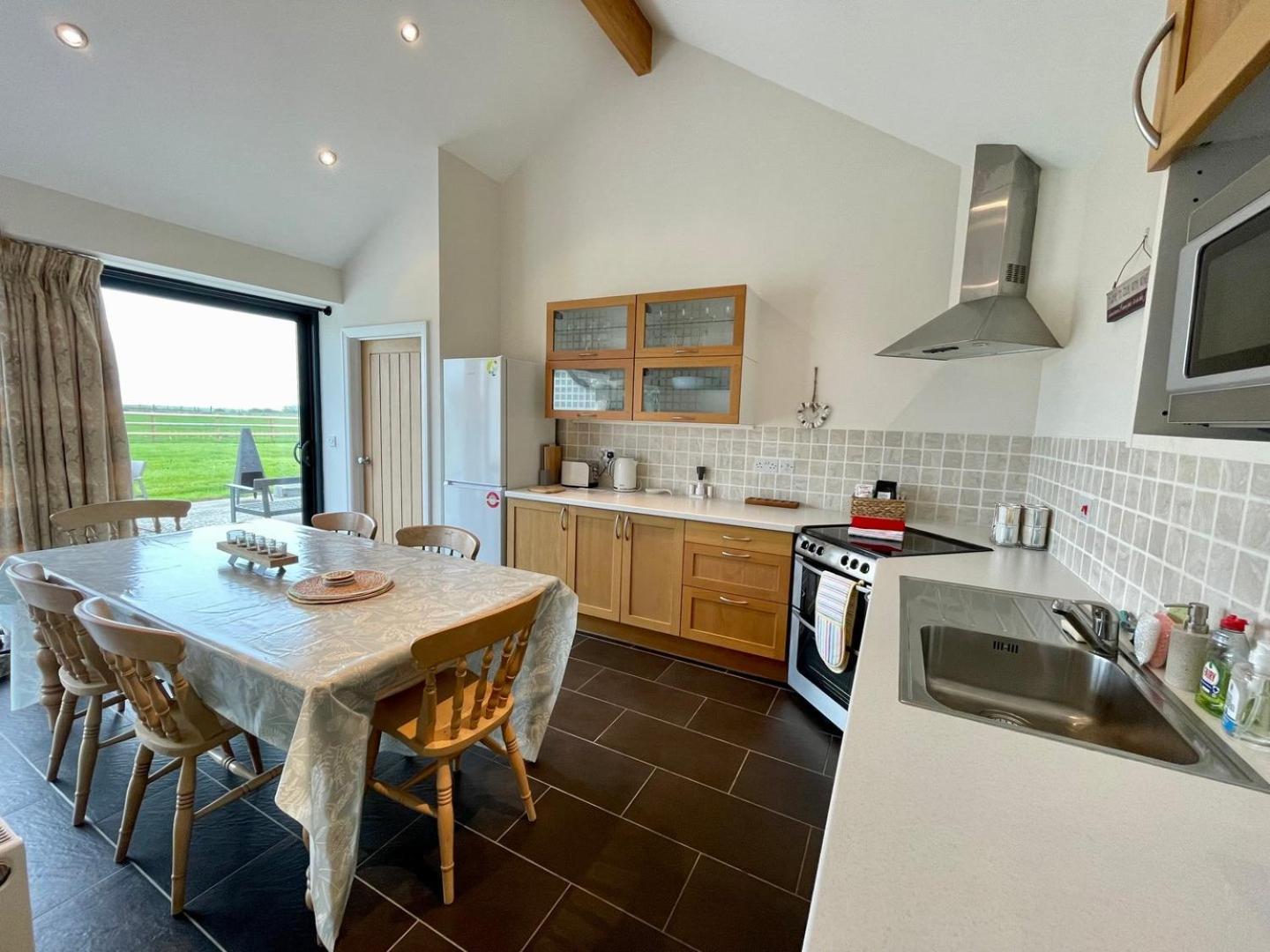 Cosy Barn With Views In Wick Vale Of Glamorgan エクステリア 写真